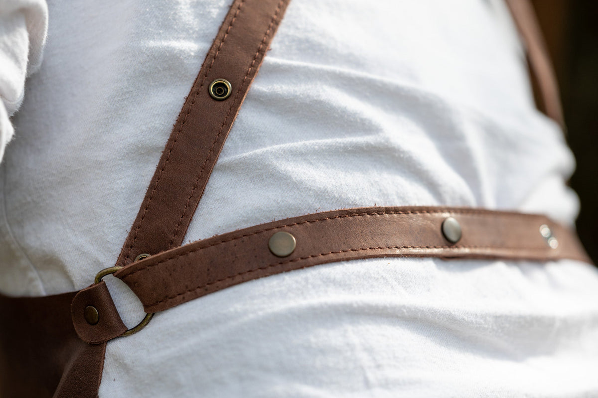 Leder Grillschürze – Mocca - LederGlück Manufaktur